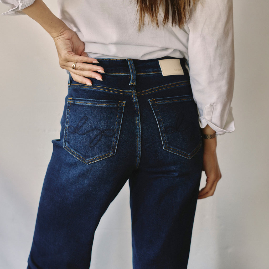 DE:cades of denim 
